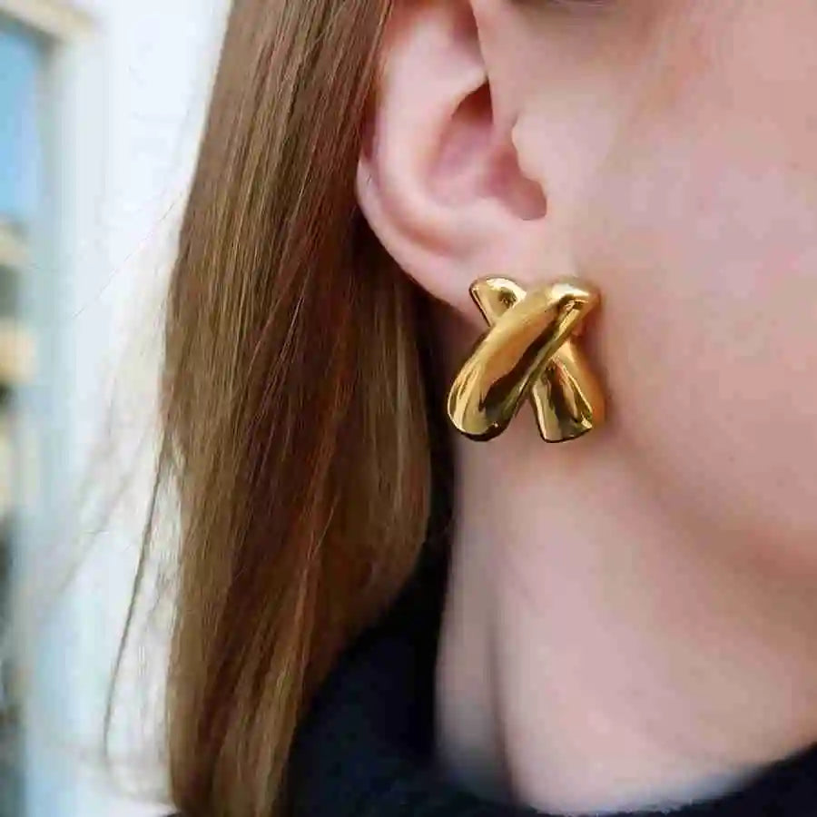 Brinco Orgânico Dourado Banhado a Ouro 18K