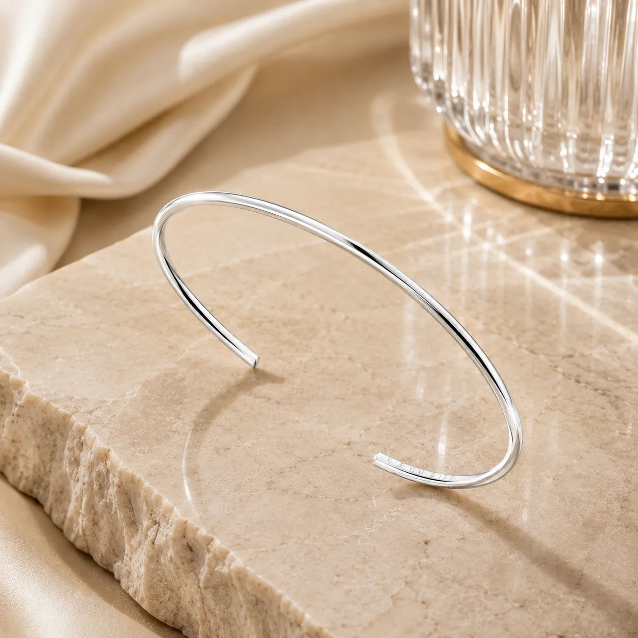 Bracelete Arco Linear