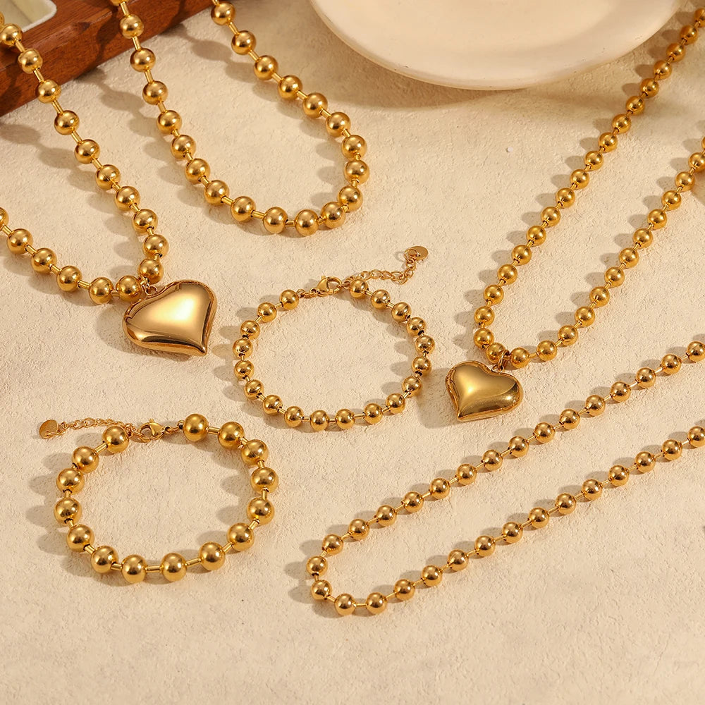 Colar Coração Dourado Essence
