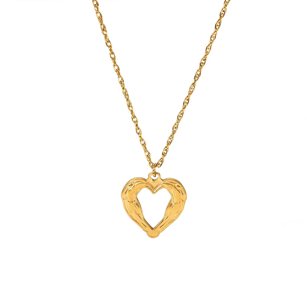 Colar Dourado Heartless